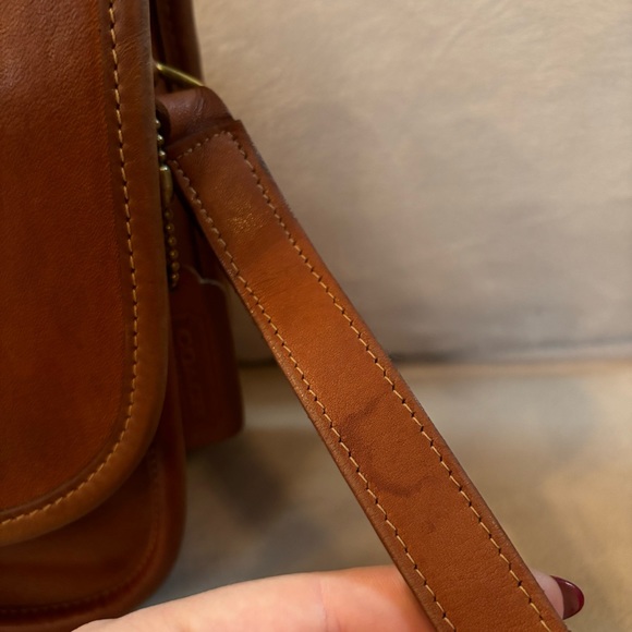 Vintage Coach NYC British tan city bag - Picture 12 of 13